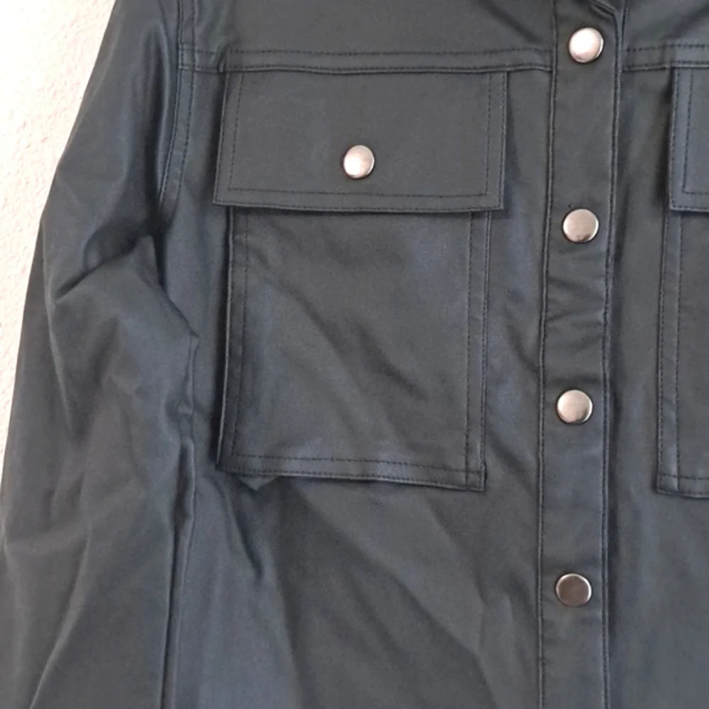 GB Girls Coated Button Front Double Pocket Shirt Jacket - Picture 2 of 4